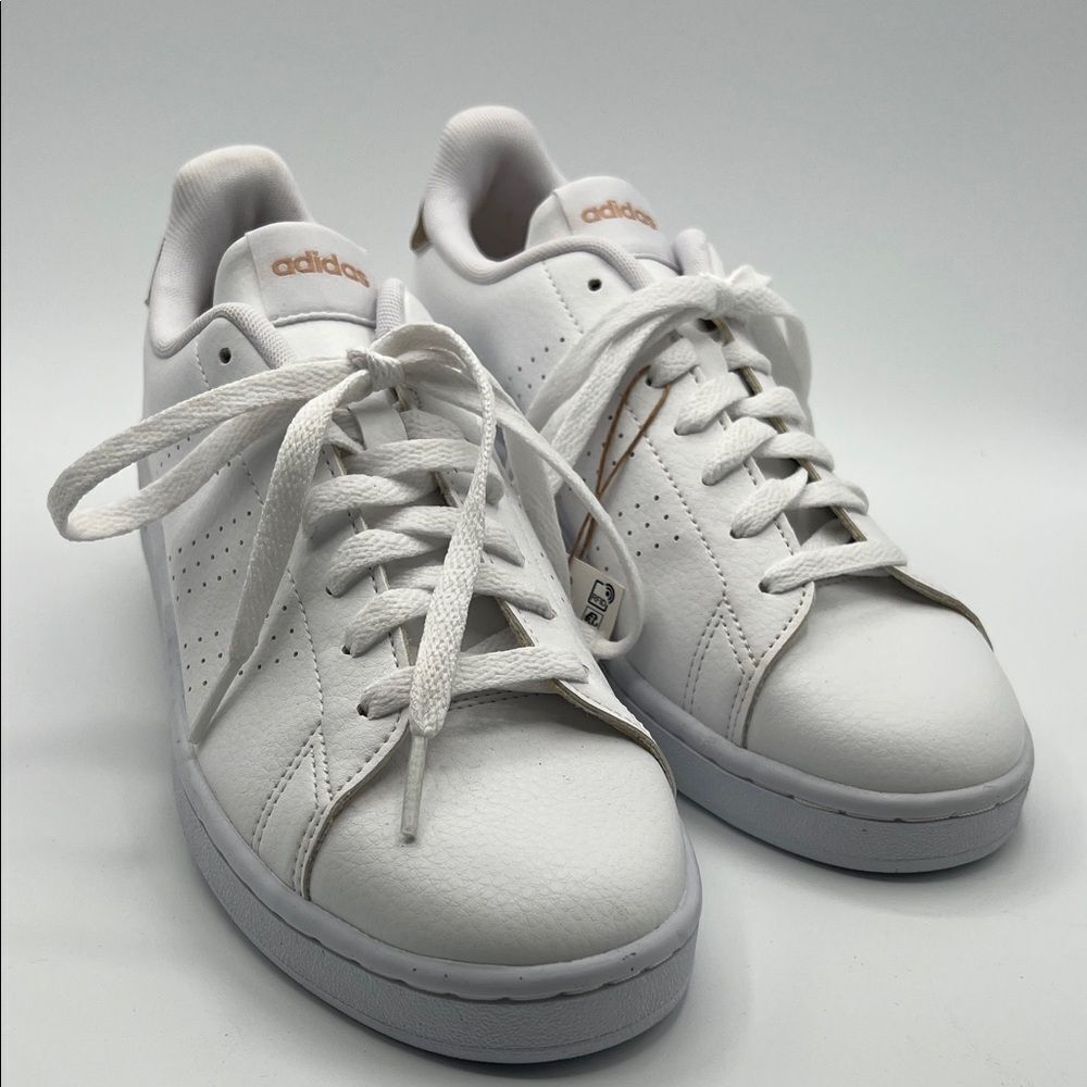 Adidas Women's White and Gold Sneakers W8